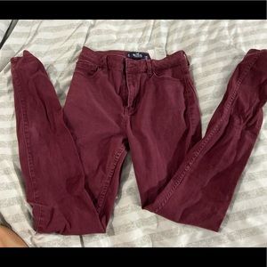 Hollister maroon